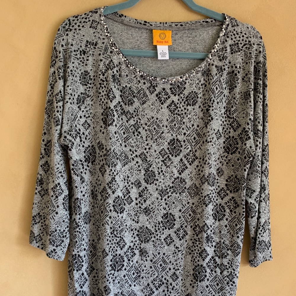 Grey and black tunic